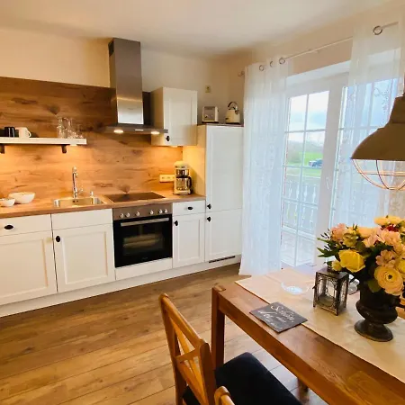 Hasselberger Huus * Hasselberg (Schleswig-Holstein)